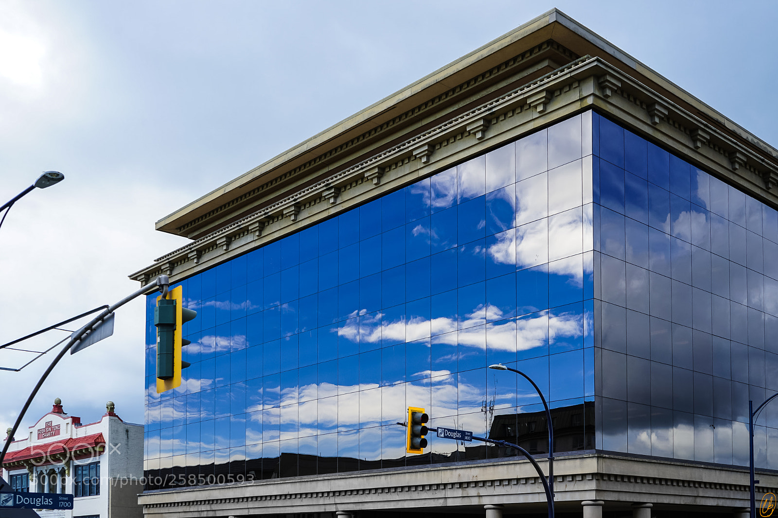 Sony a7 II sample photo. Reflection in victoria, bc photography