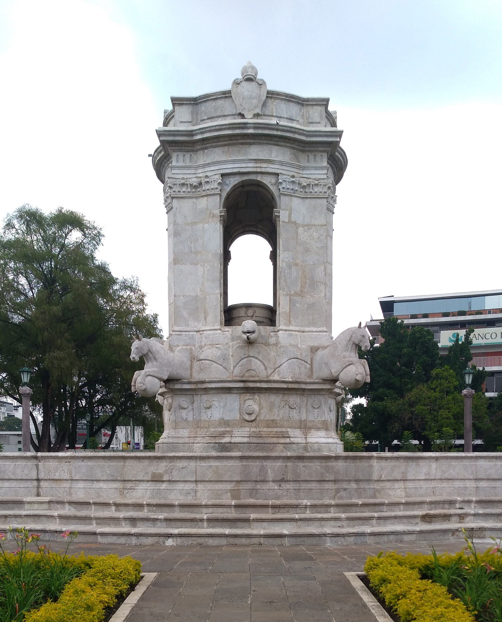 HUAWEI P9 LITE MINI sample photo