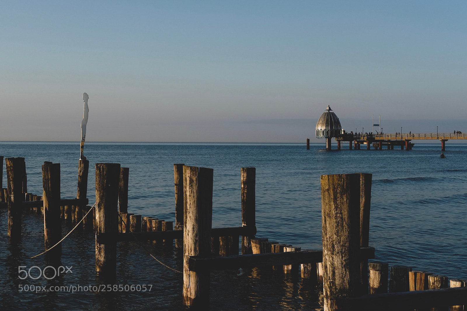 Fujifilm X-T2 sample photo. Staring at the horizon  photography