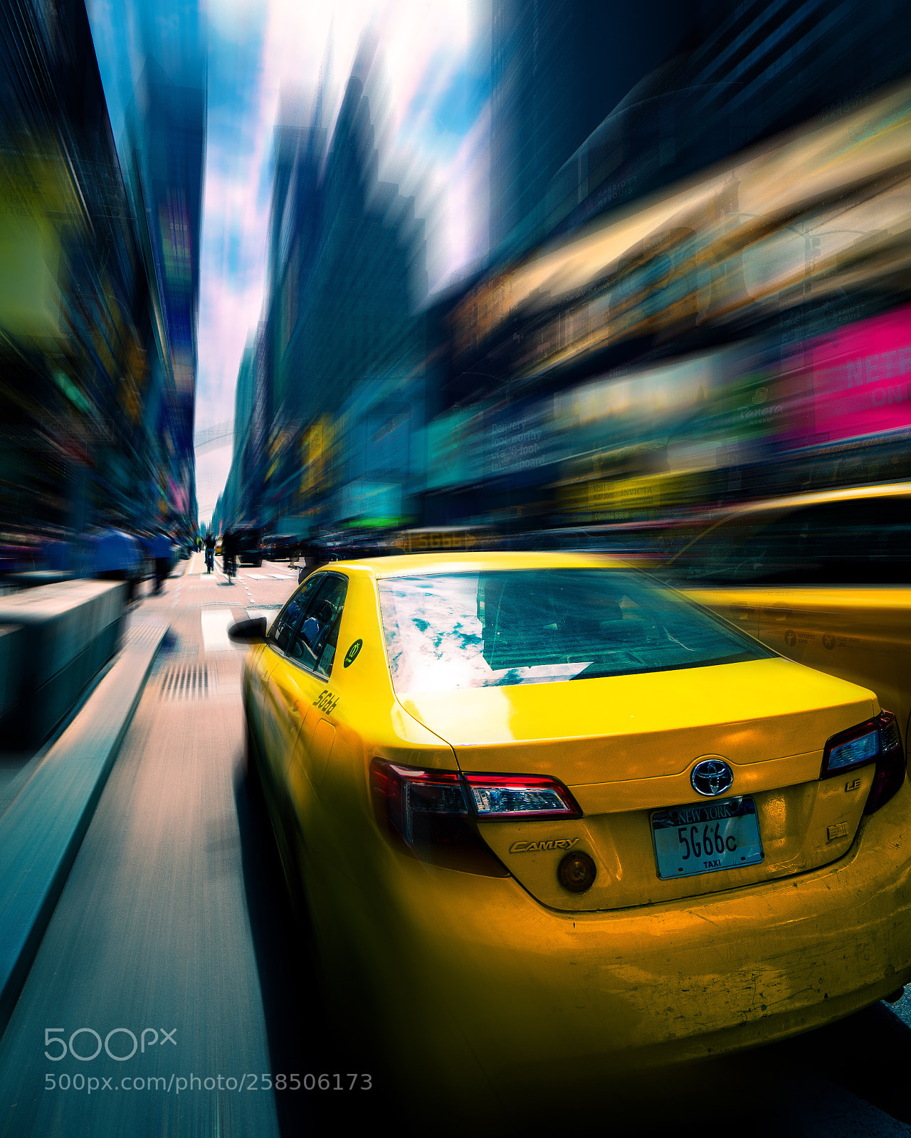 Sony a7 II sample photo. Yellow cab photography