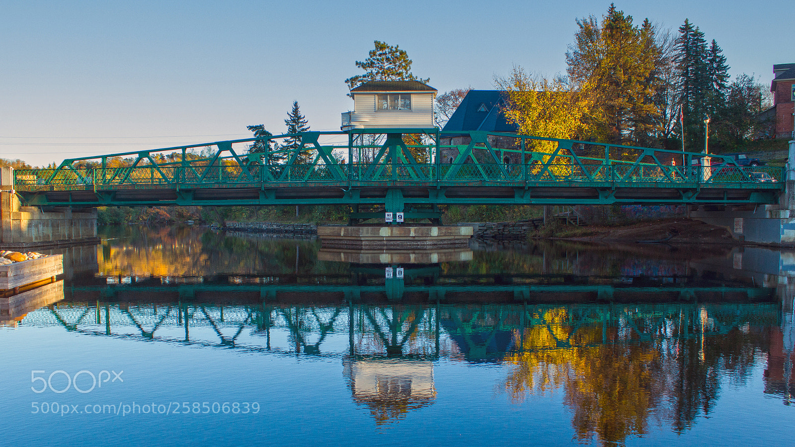 Canon EOS 600D (Rebel EOS T3i / EOS Kiss X5) sample photo. River and swing bridge photography