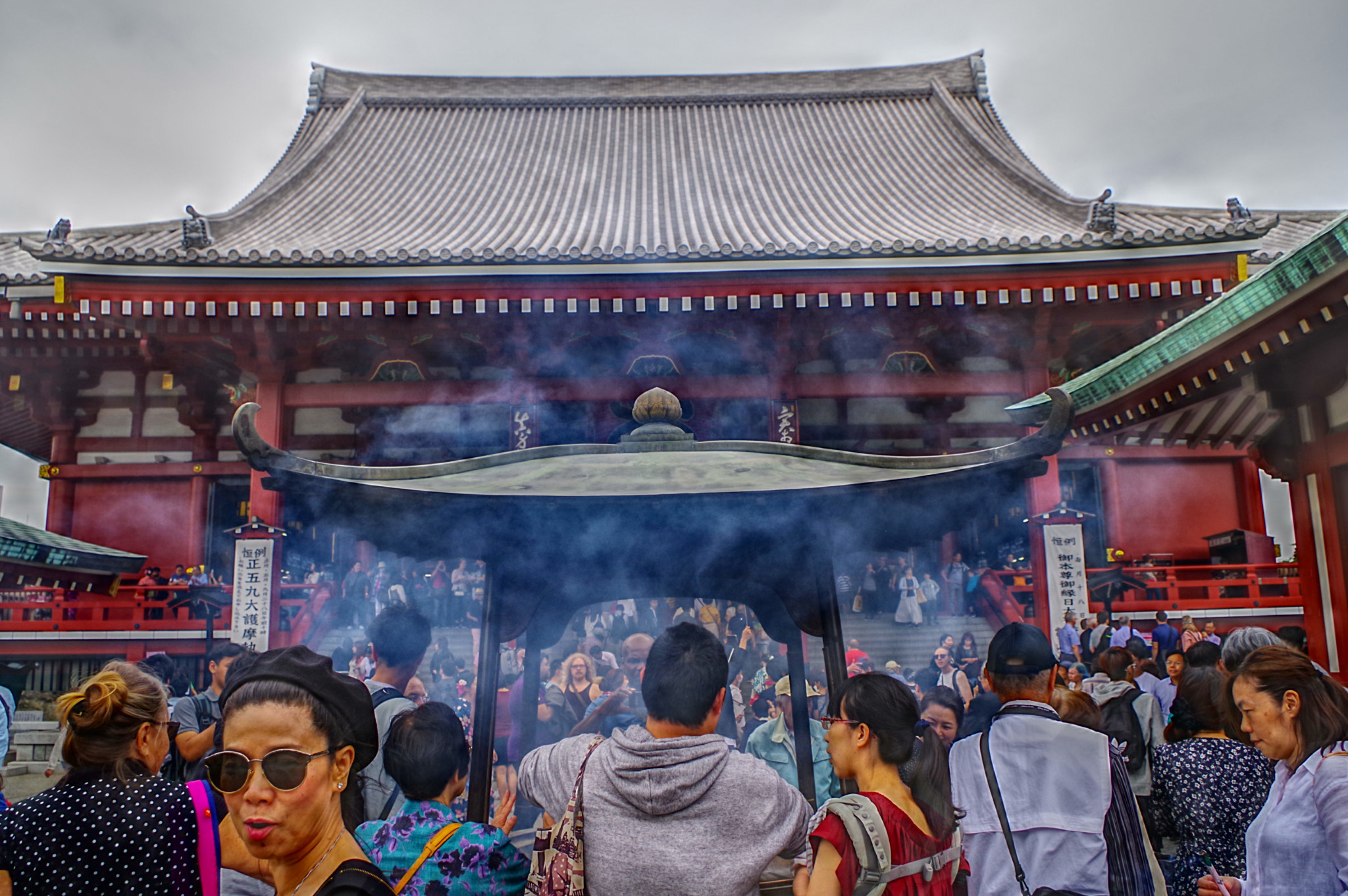 Pentax KP sample photo. Pray in the  smoke photography