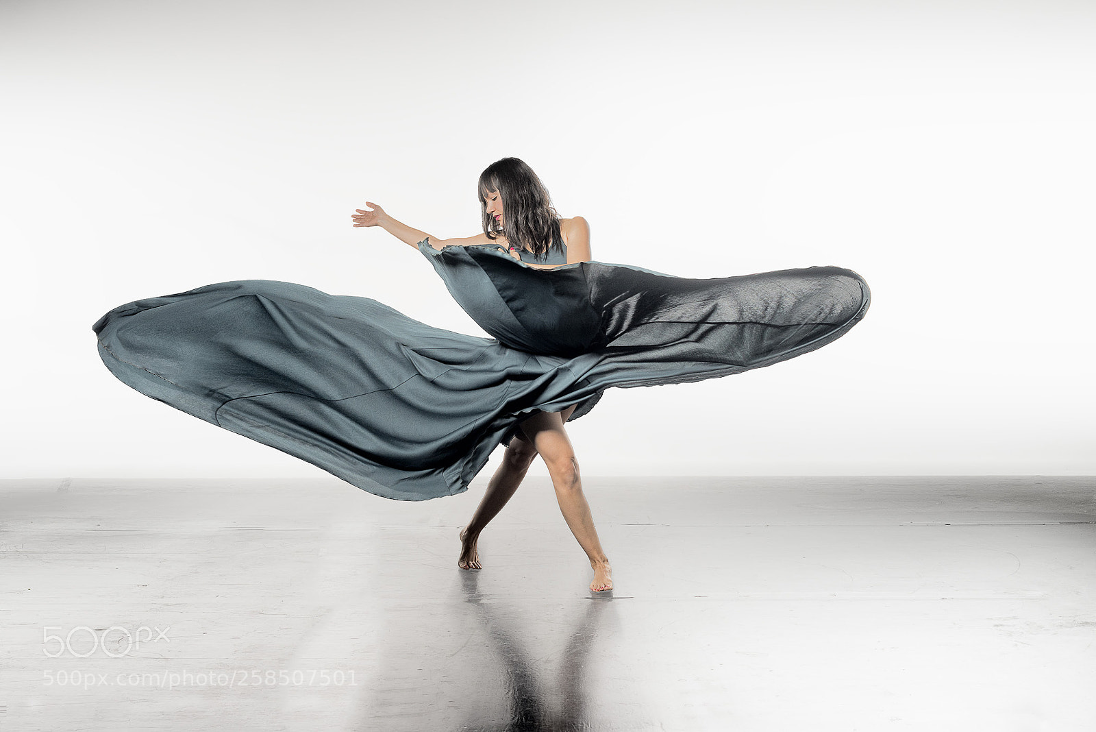 Nikon D800 sample photo. ... movimiento treinta y tres ... photography