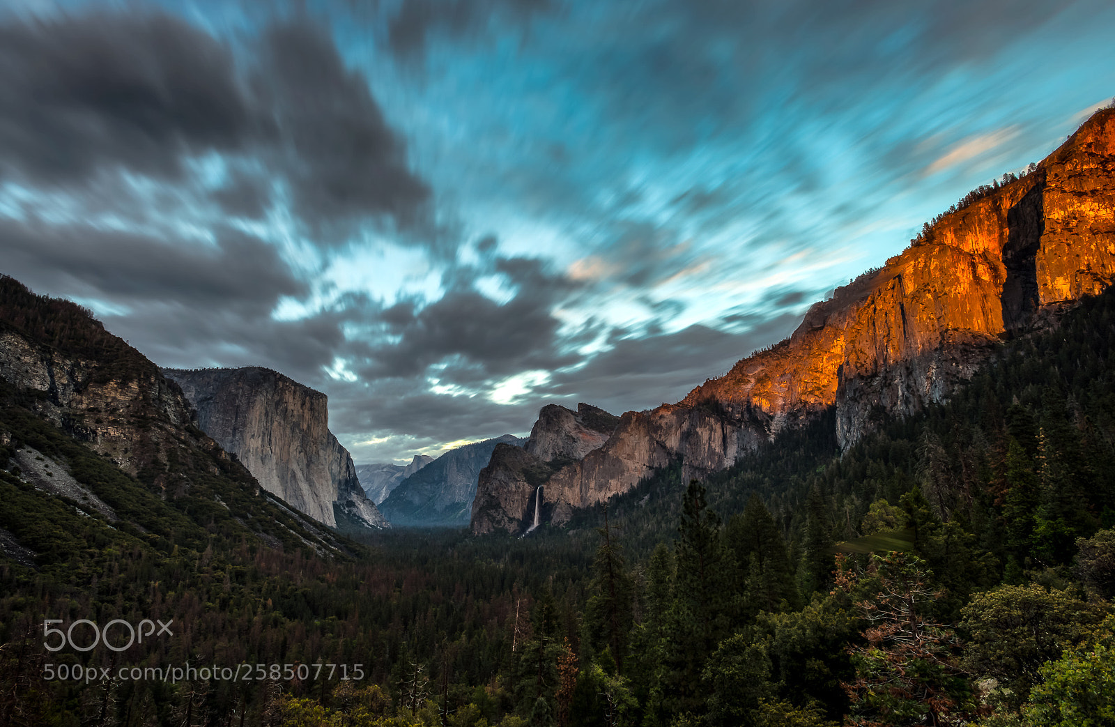 Nikon D800 sample photo. Sunset in tunnel view photography