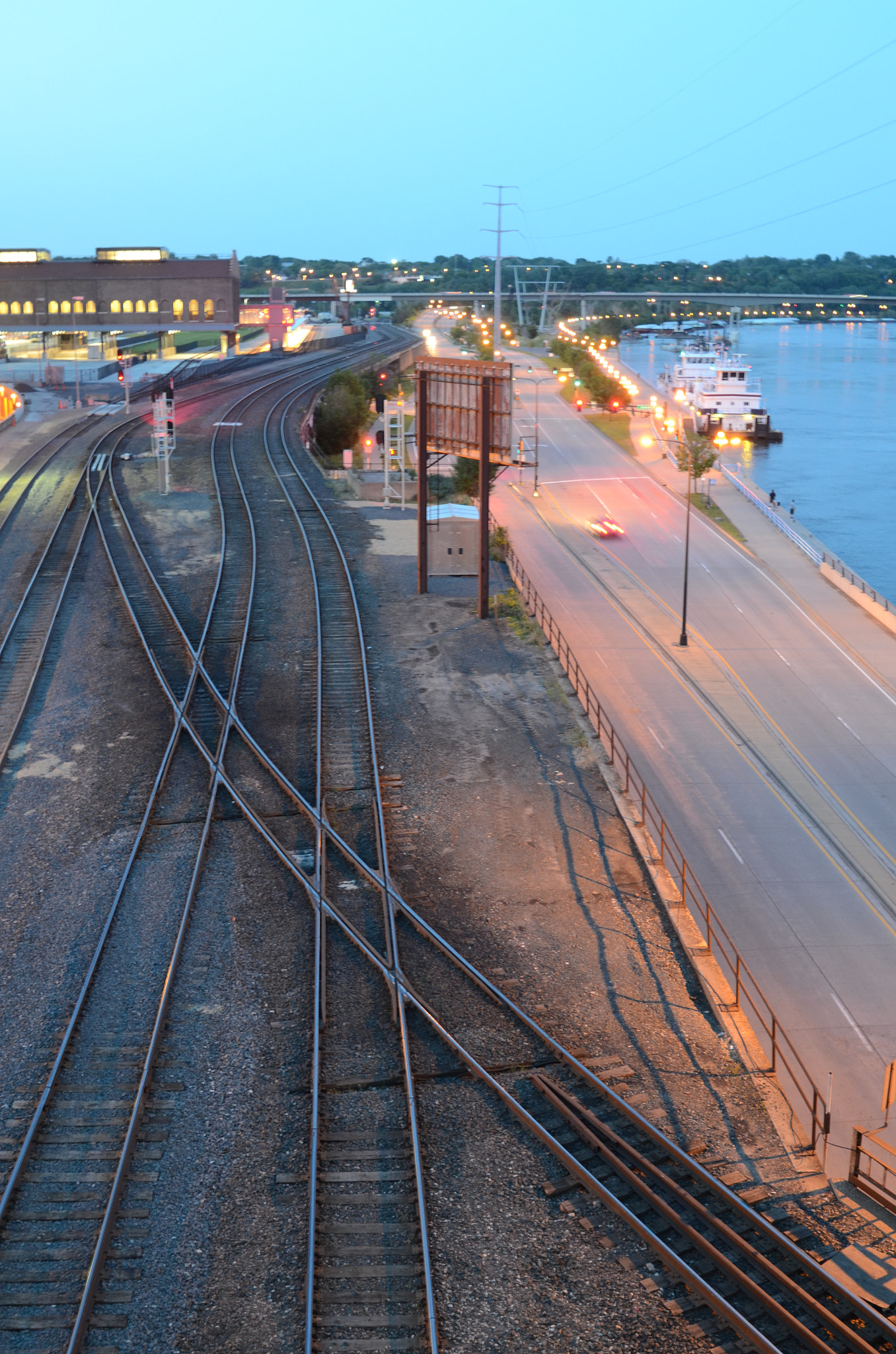 Tamron SP 24-70mm F2.8 Di VC USD sample photo. Waterfront at dusk photography