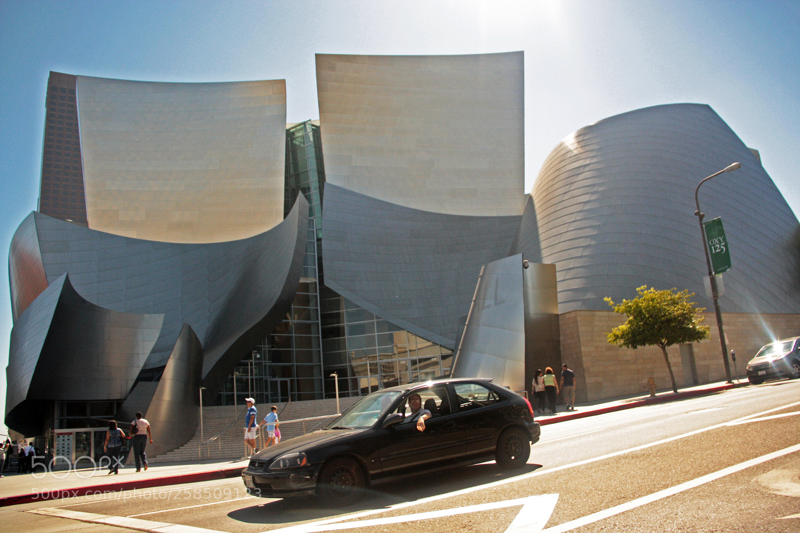 Canon EOS 1000D (EOS Digital Rebel XS / EOS Kiss F) sample photo. Walt disney concert hall photography