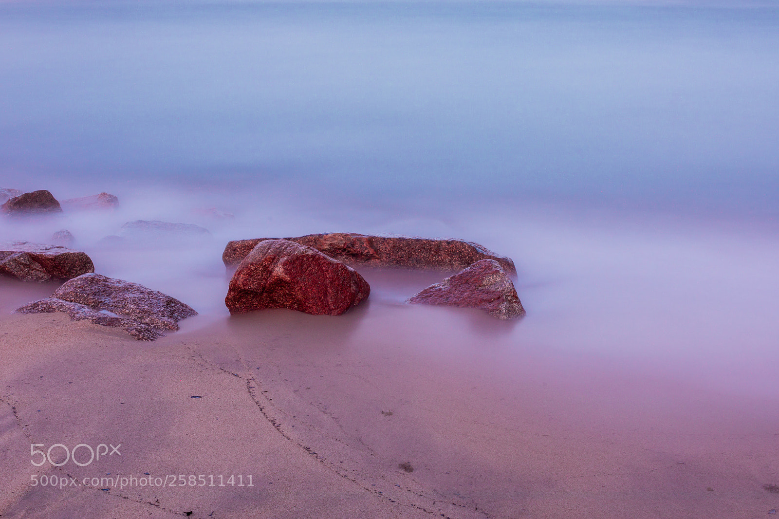 Canon EOS 5D Mark IV sample photo. Large beach stones in photography