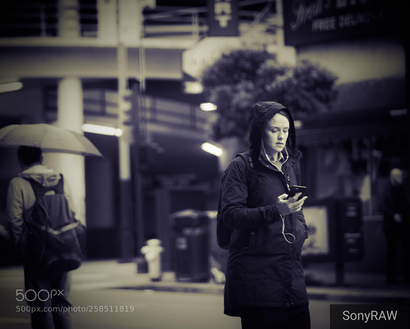 Sony a6500 sample photo. Checking playlist photography