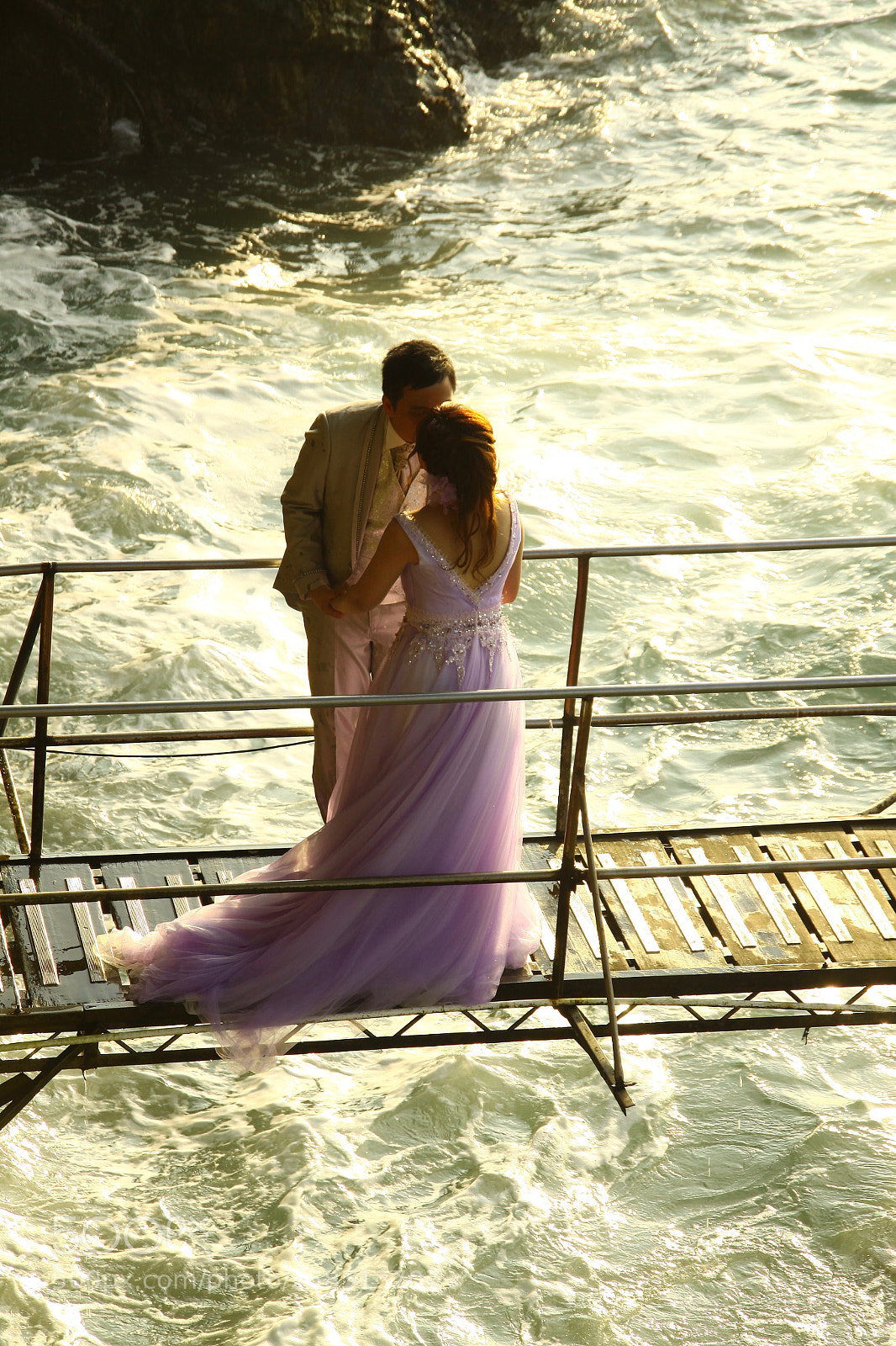 Canon EOS 50D sample photo. Kiss photography