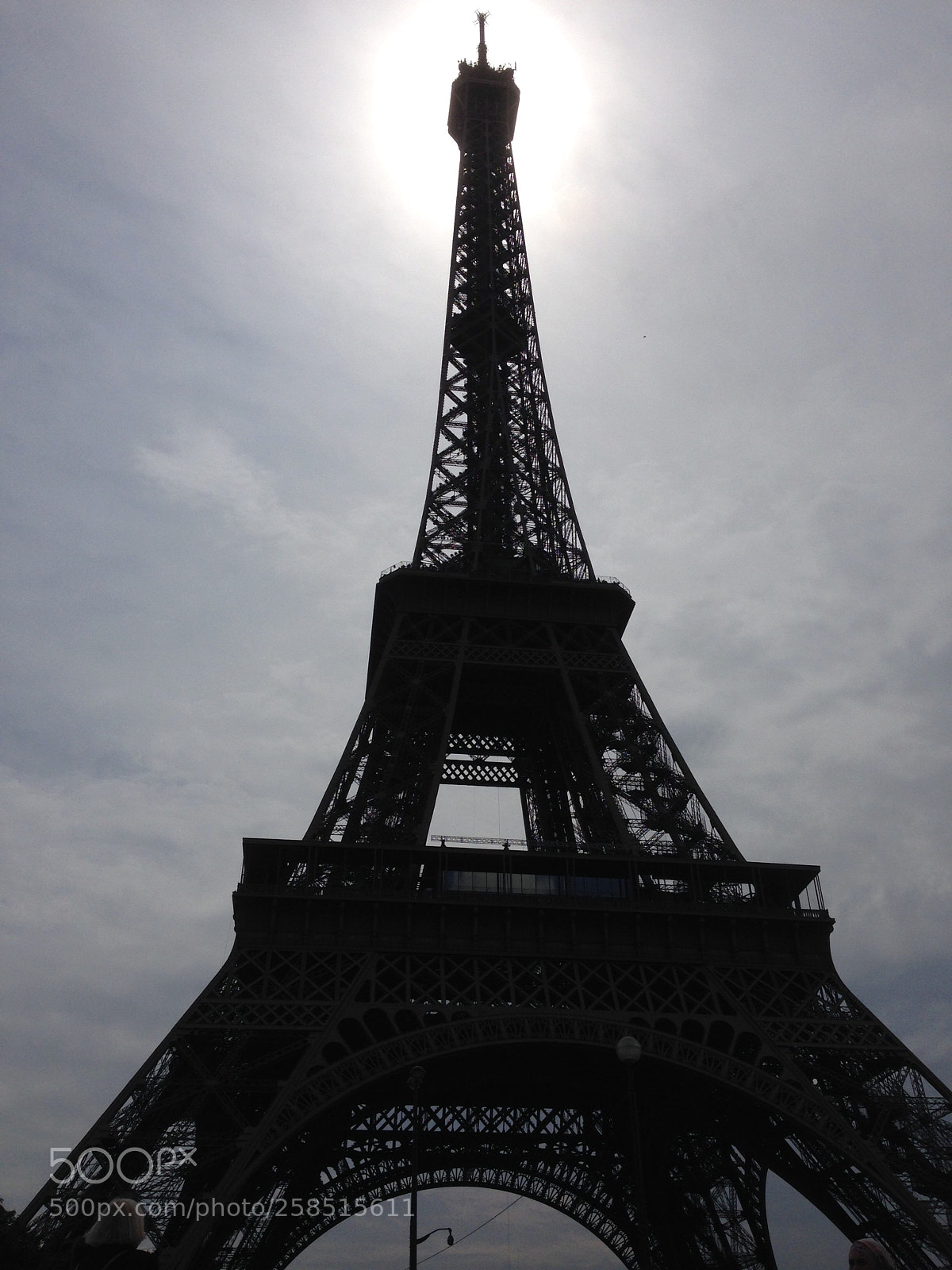 Apple iPhone 5 sample photo. Light house of paris photography
