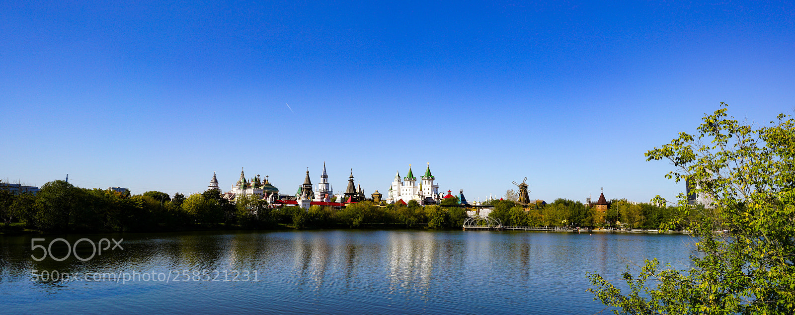 Sony a7R II sample photo. Moscow 10. photography