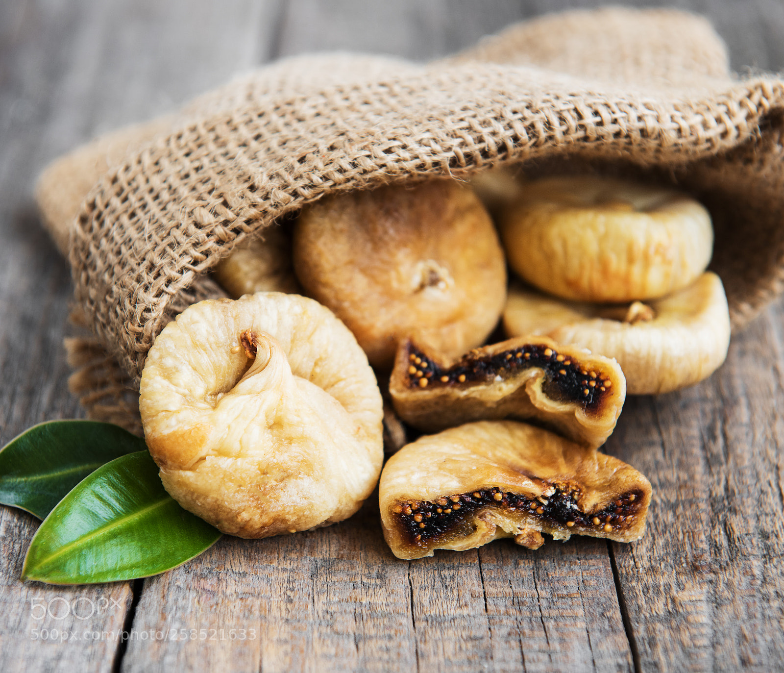 Nikon D750 sample photo. Dried figs on a photography