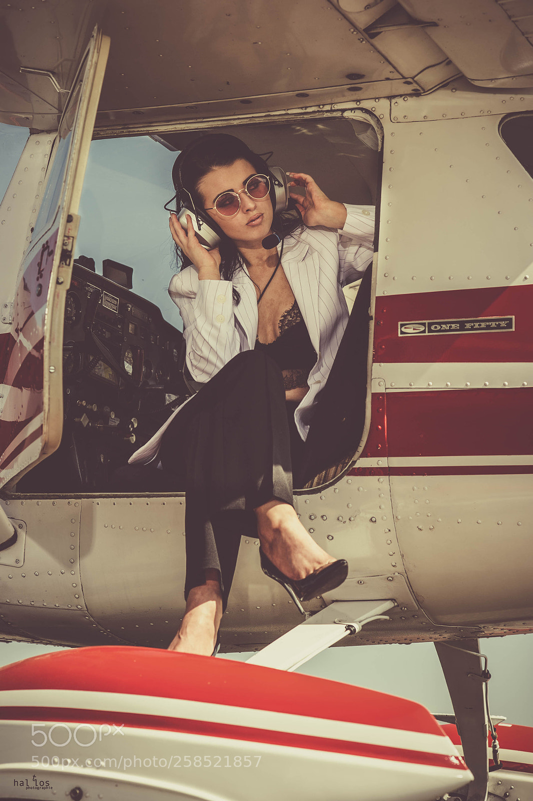 Nikon D3S sample photo. Ready to fly photography