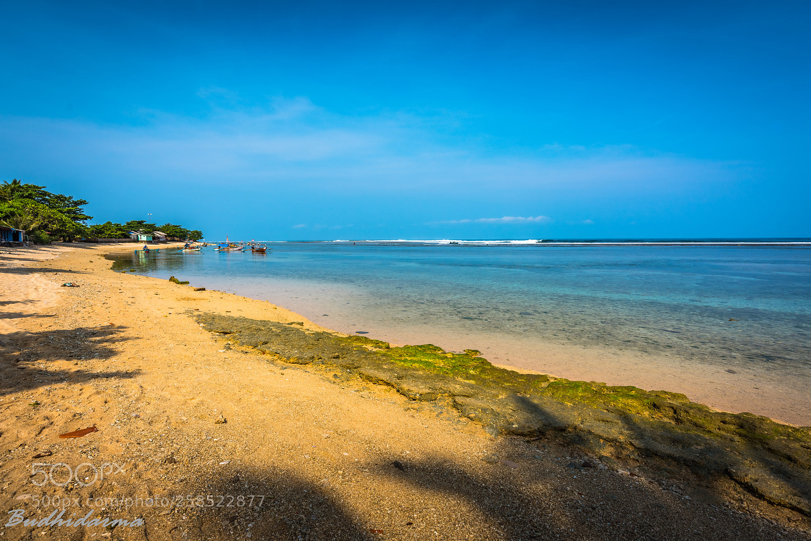 Nikon D810 sample photo. Ujung genteng photography