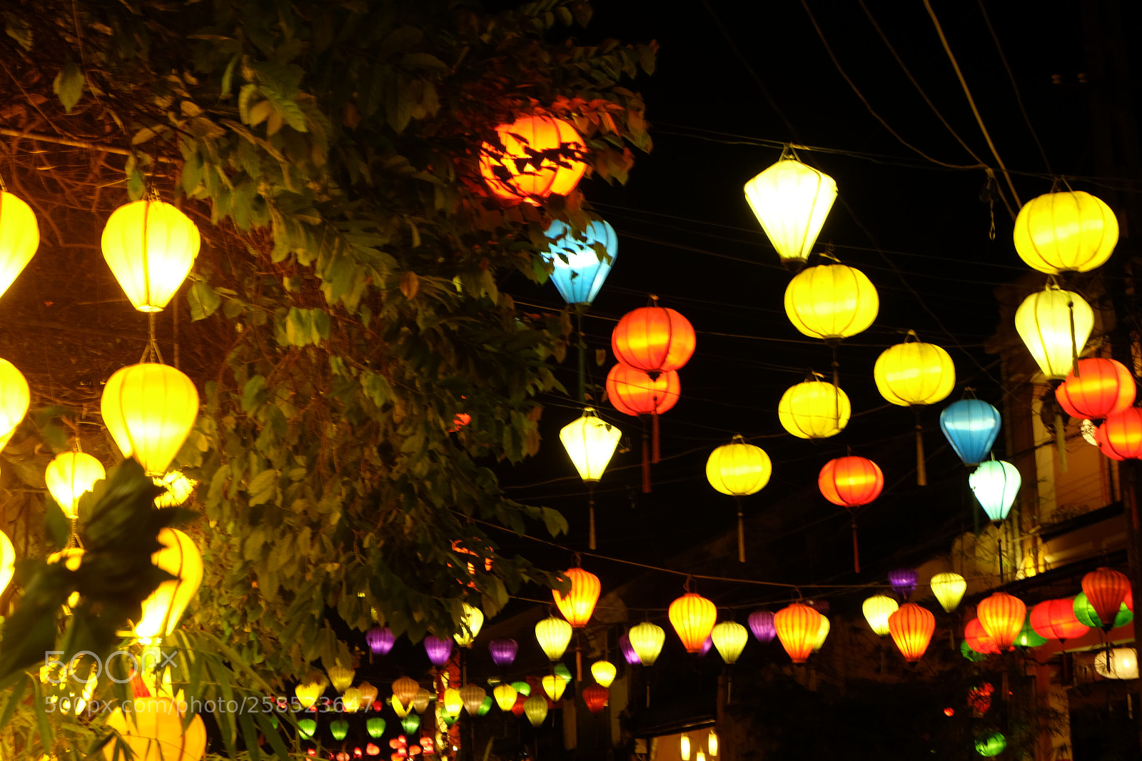 Fujifilm X-M1 sample photo. Lanterns in hoi an photography