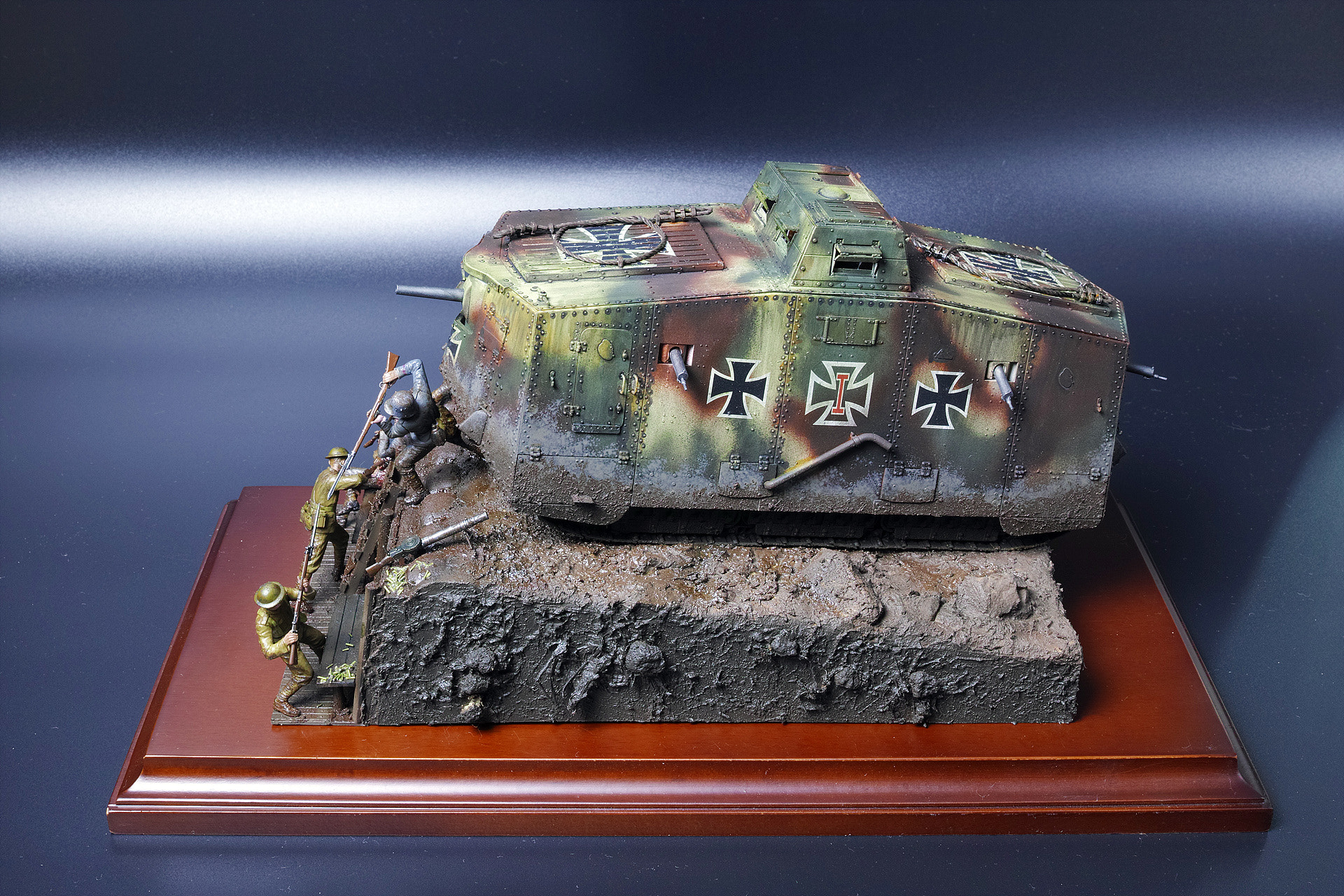 Sigma dp2 Quattro sample photo. A7v tank photography