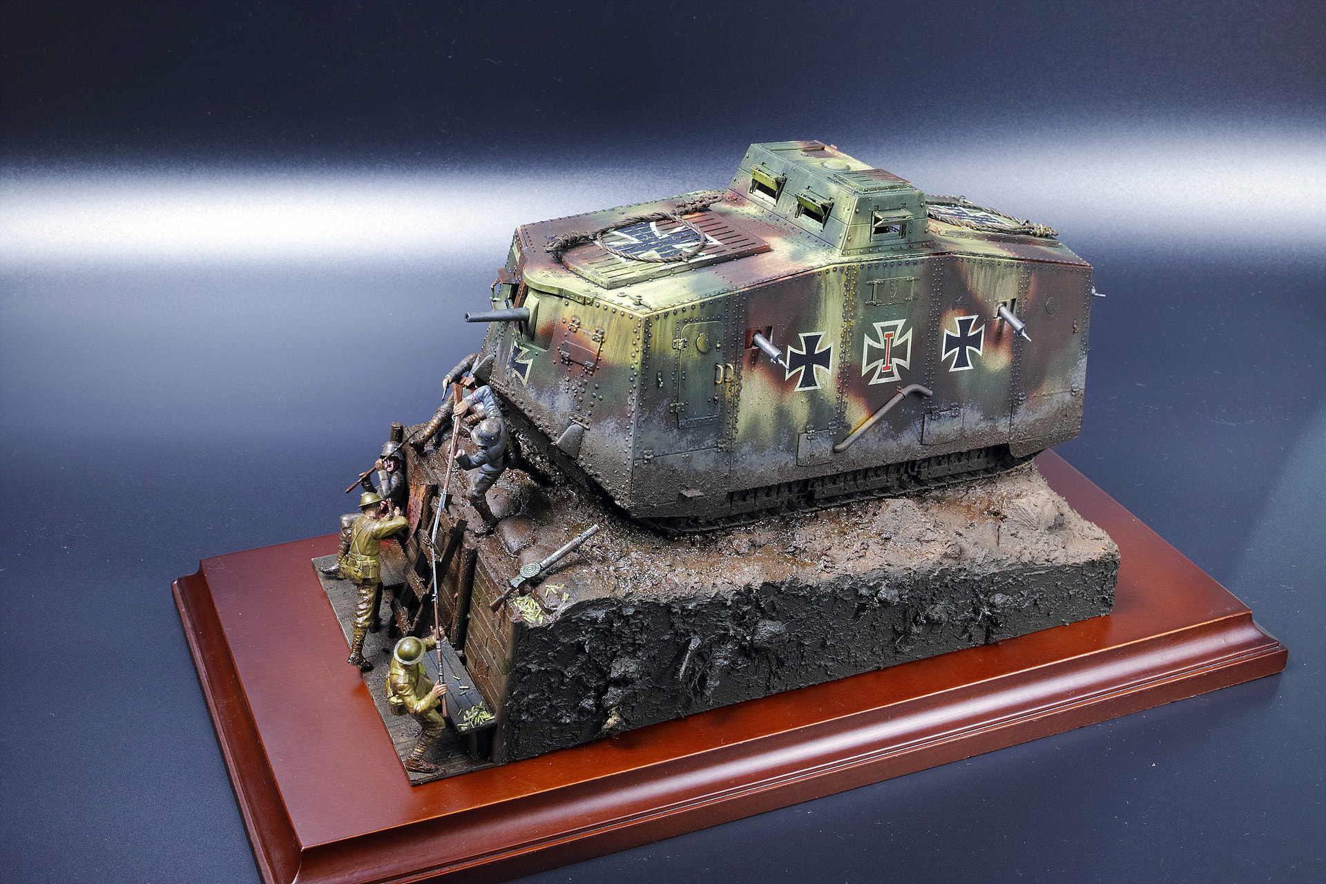 Sigma dp2 Quattro sample photo. A7v tank photography