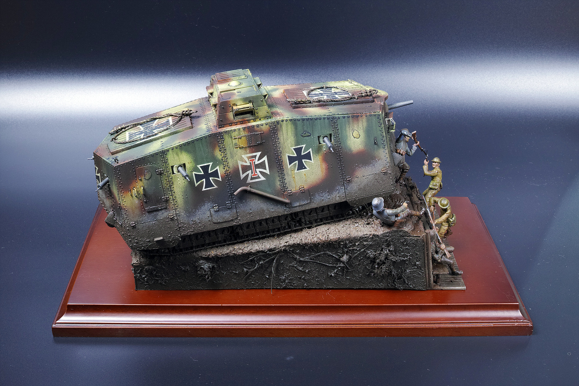 Sigma dp2 Quattro sample photo. A7v tank photography