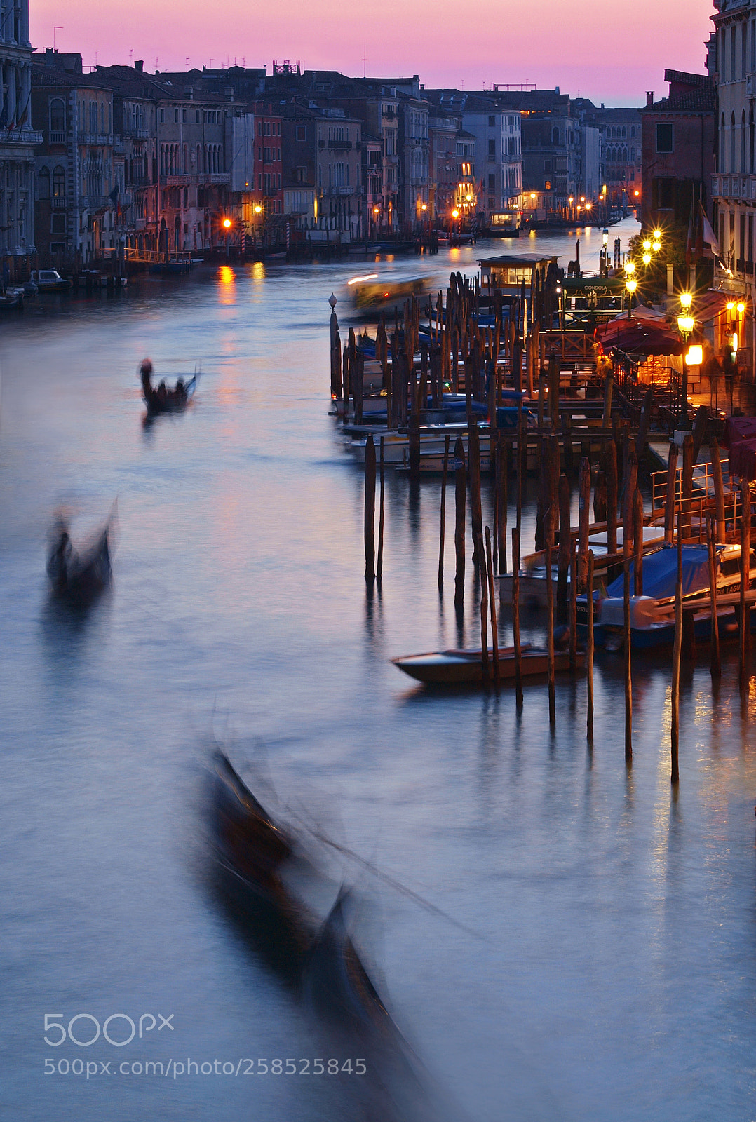 Olympus E-3 sample photo. Venice evening photography