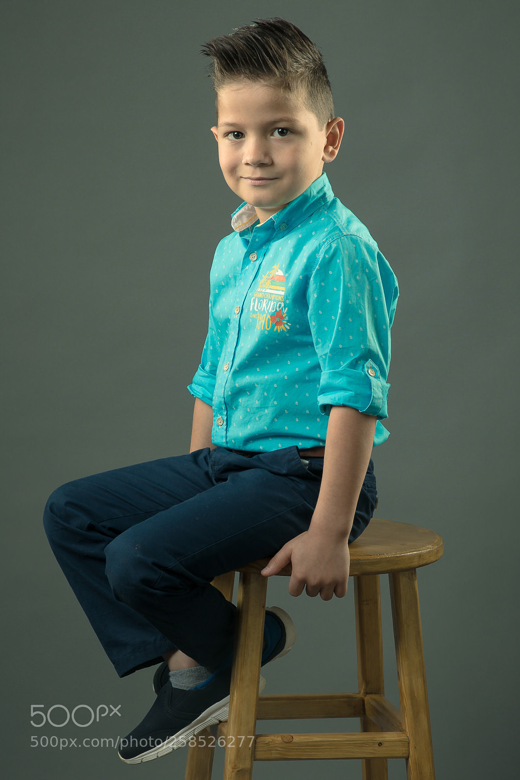 Canon EOS 5D Mark IV sample photo. Smart boy photography