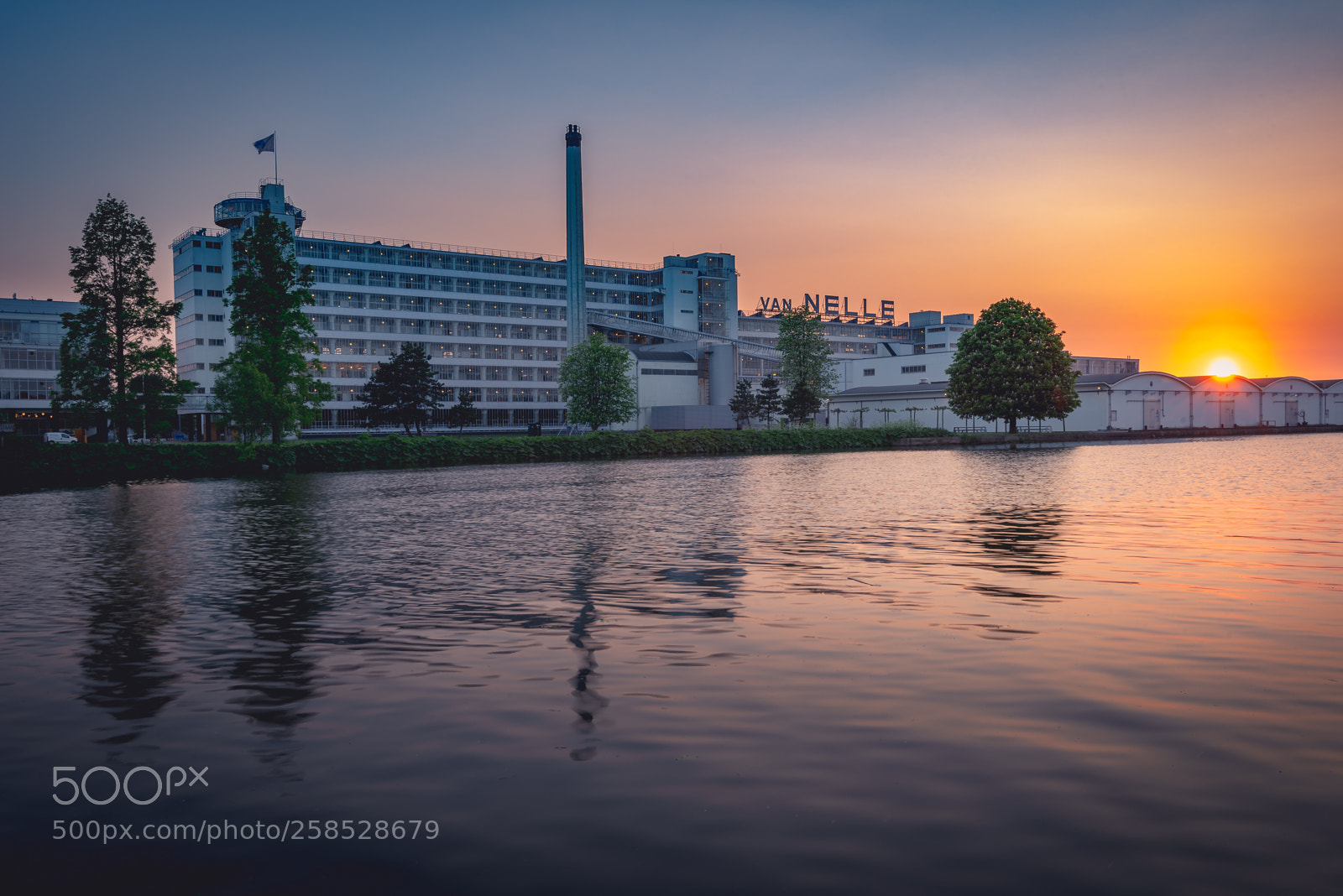 Nikon D610 sample photo. Van nelle fabriek photography