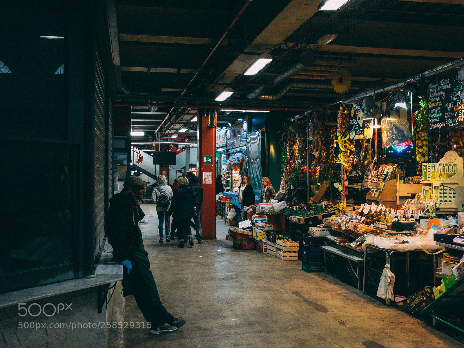 Nikon D3300 sample photo. The italian market photography
