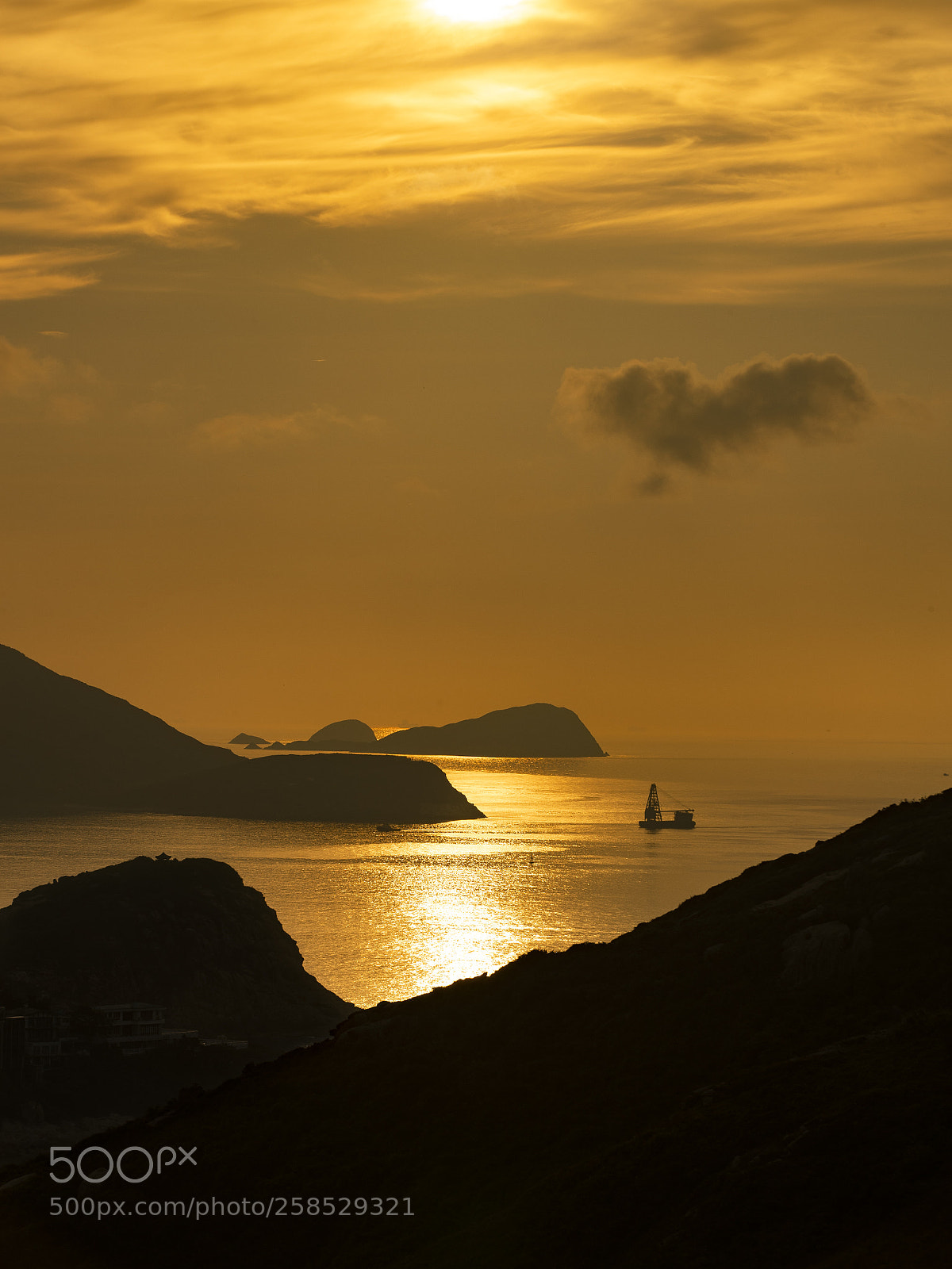Canon EOS-1D X Mark II sample photo. View from the hilltop photography
