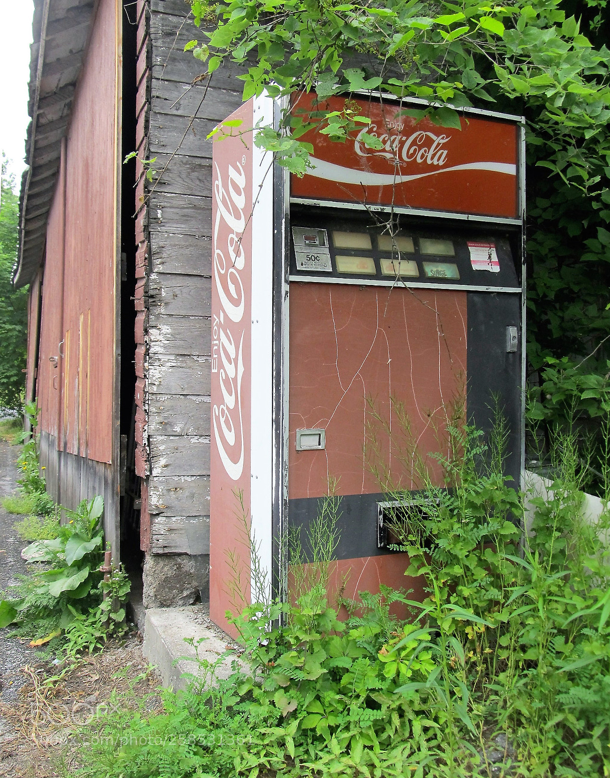 Canon PowerShot SX130 IS sample photo. Old coke photography