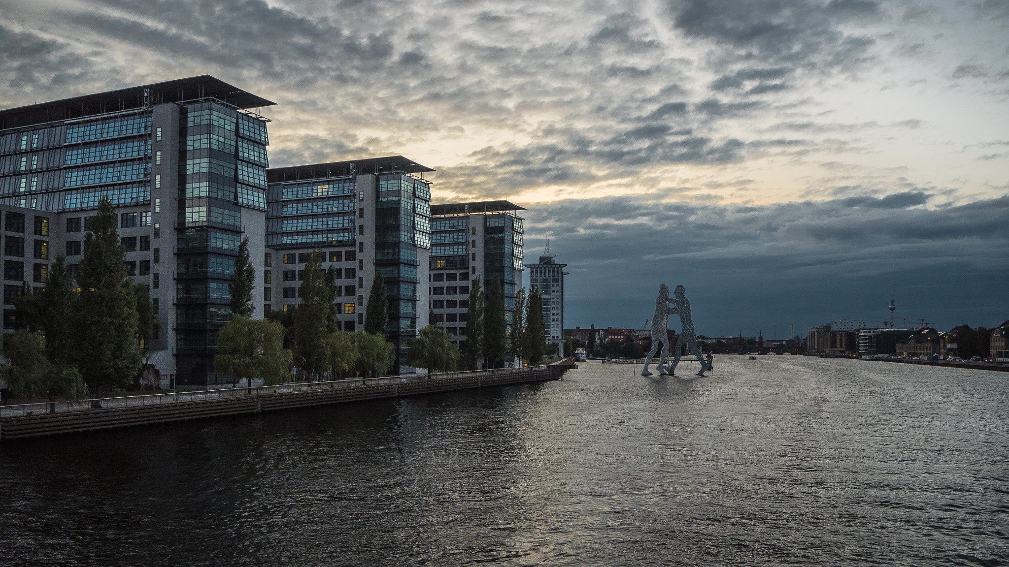 Olympus PEN E-PL8 sample photo. Treptow photography