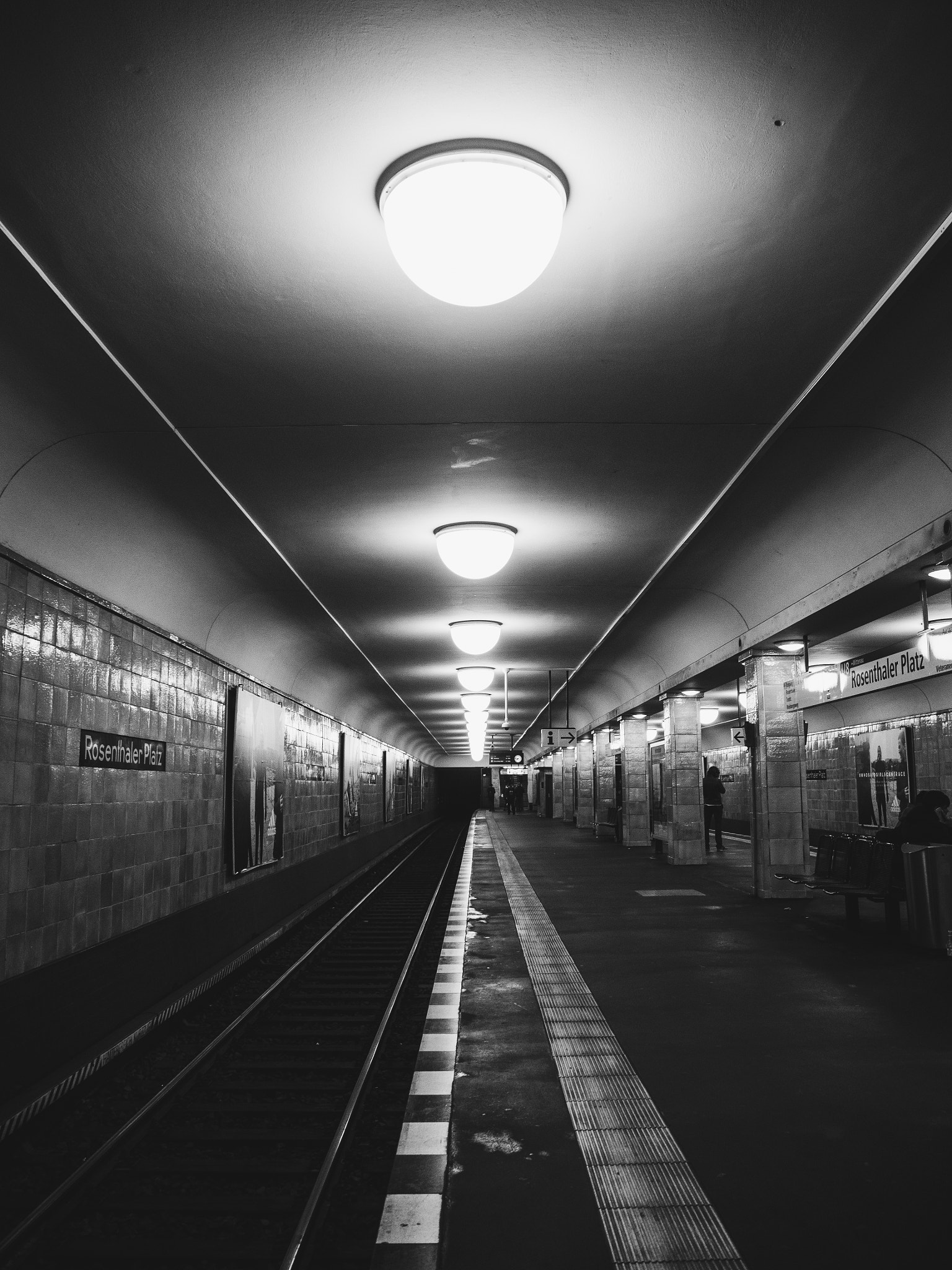 Olympus PEN E-PL8 sample photo. Rosenthaler platz photography