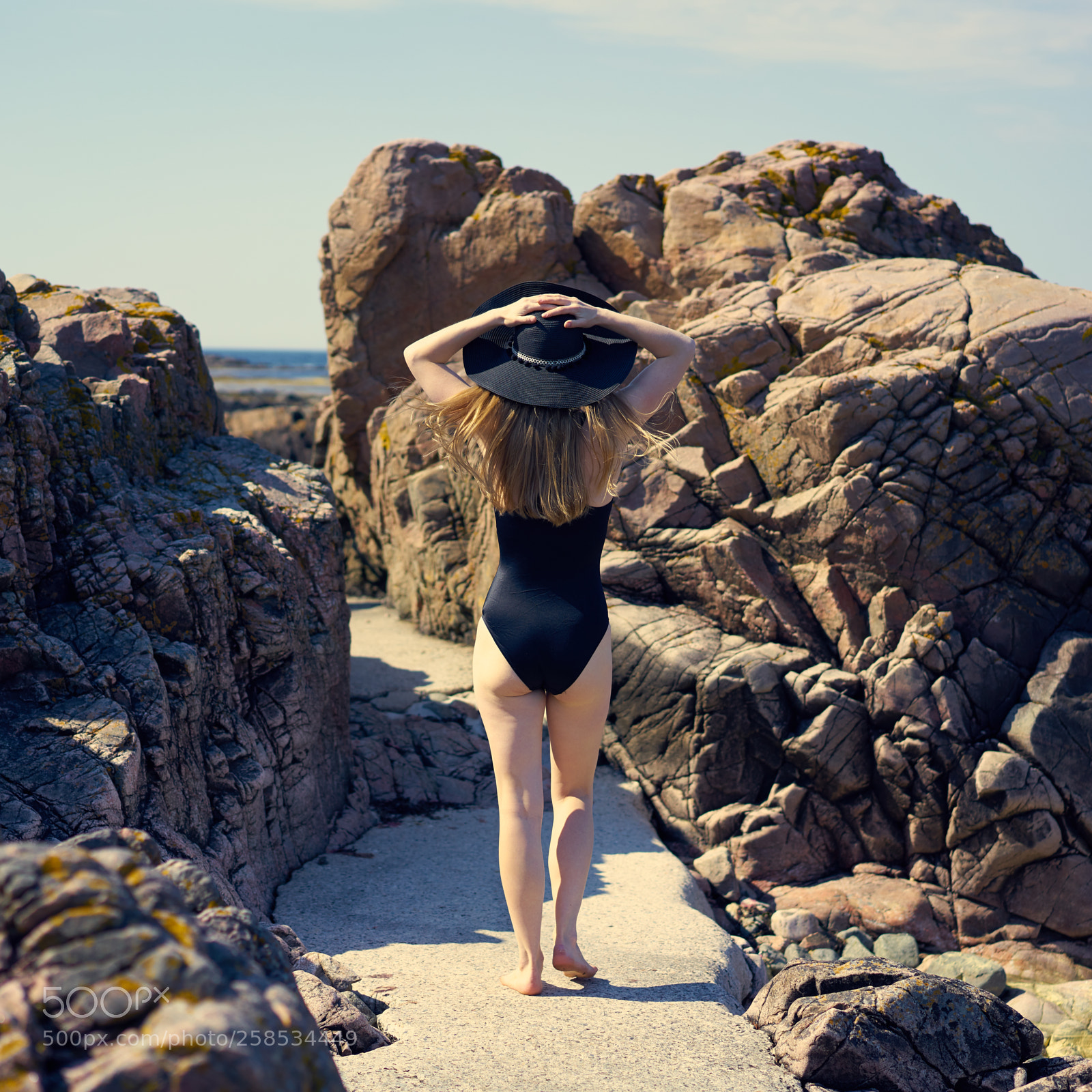 Sony a7R II sample photo. Road to the beach photography