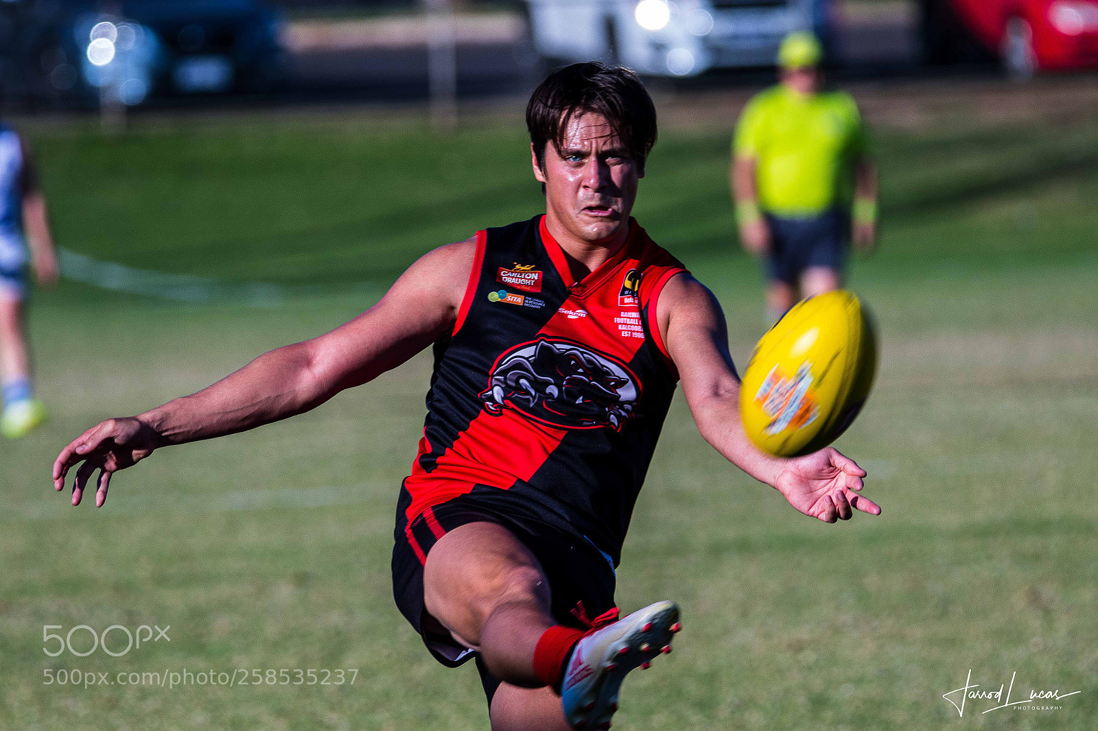 Canon EOS 7D Mark II sample photo. Australian rules photography