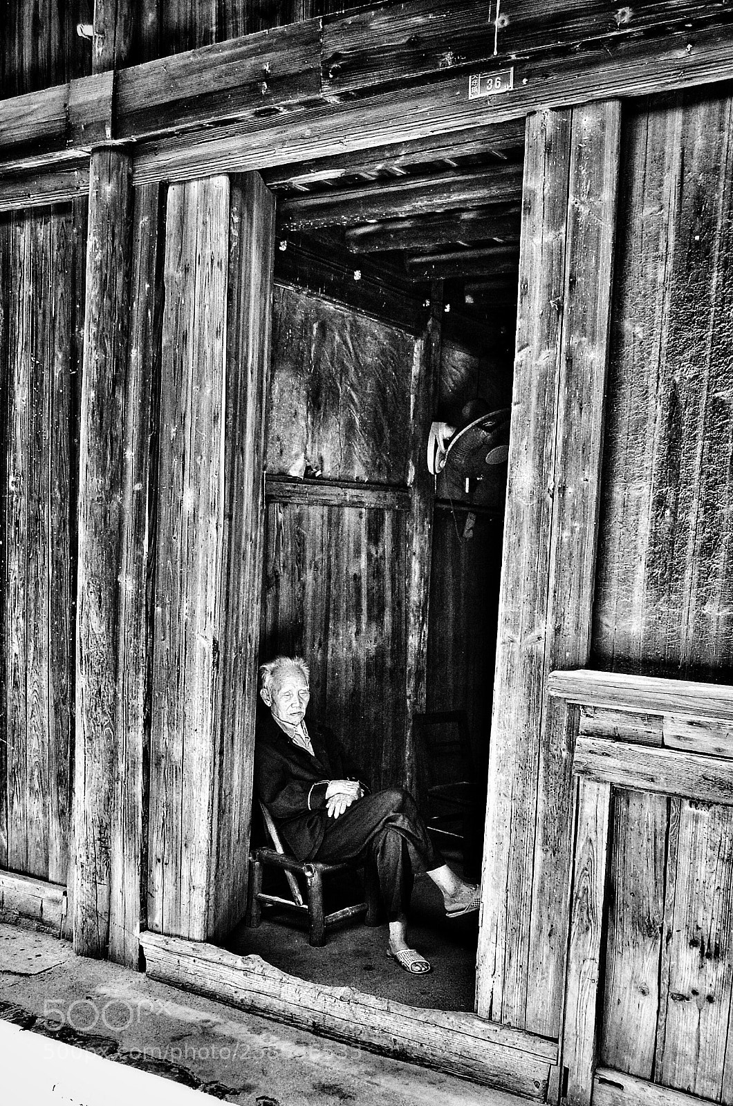 Nikon D40 sample photo. The elderly man photography