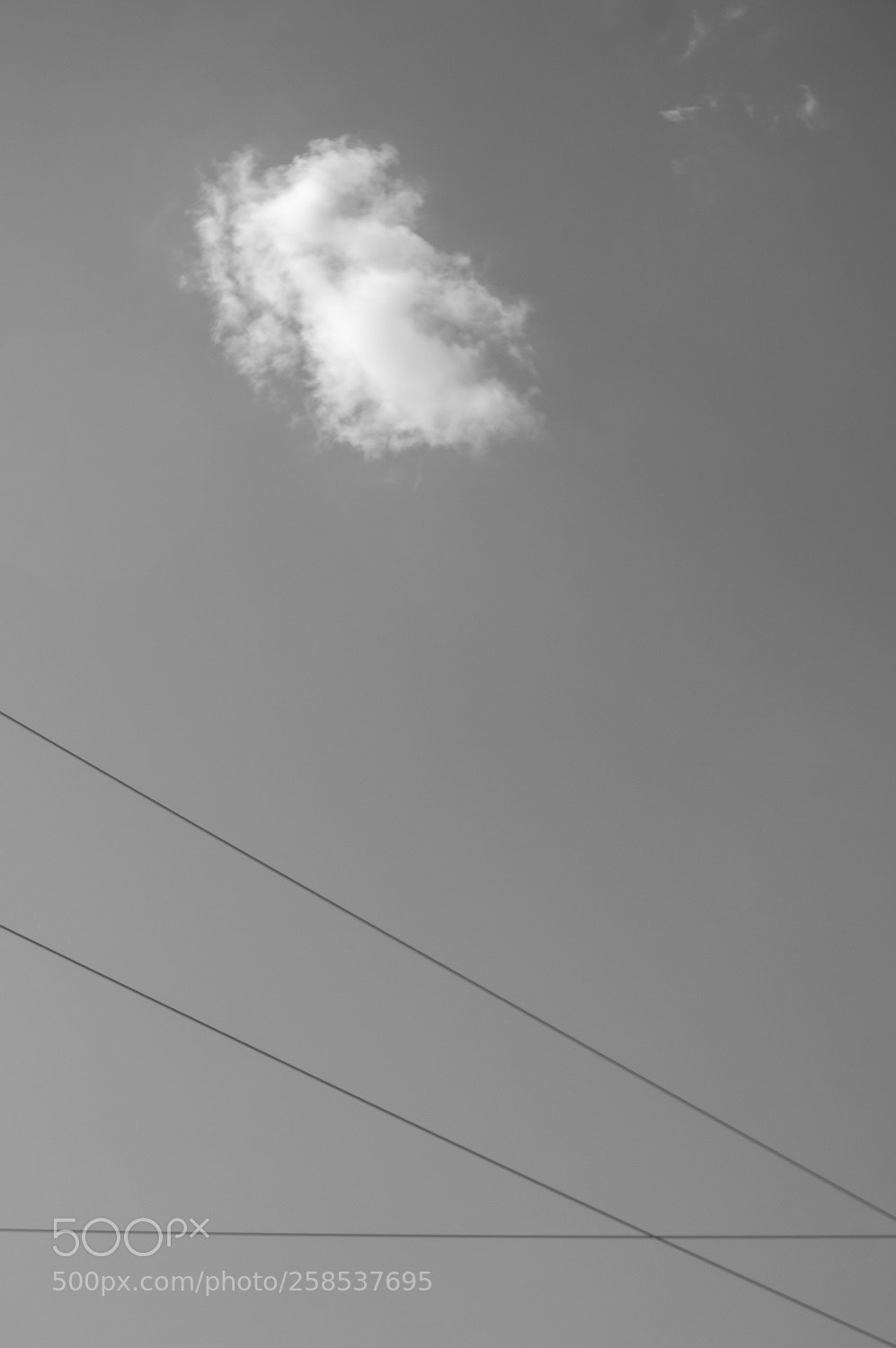 Canon EOS 550D (EOS Rebel T2i / EOS Kiss X4) sample photo. Lines & cloud photography