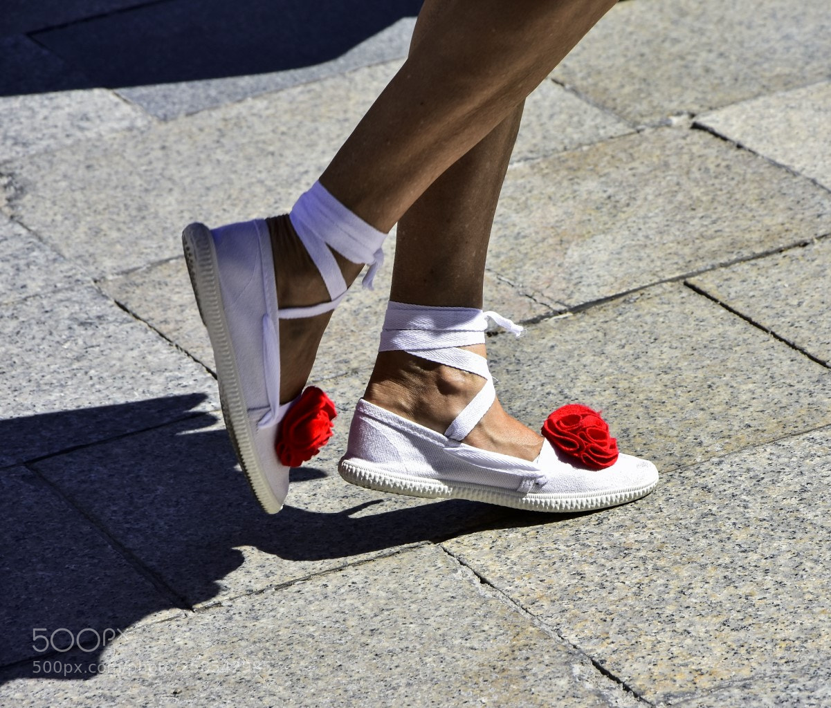 Nikon D7200 sample photo. Zapatillas photography