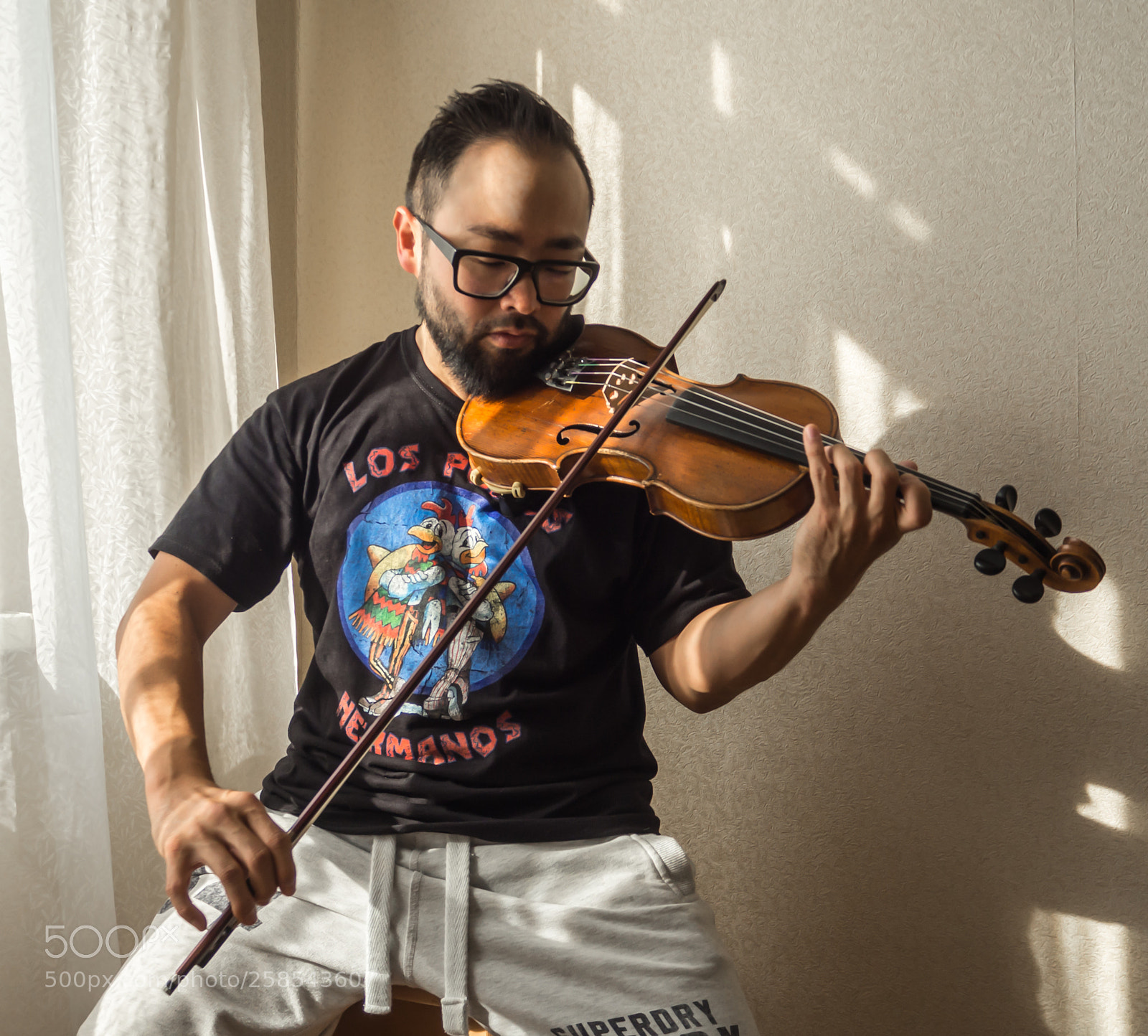 Olympus OM-D E-M10 II sample photo. Musician photography