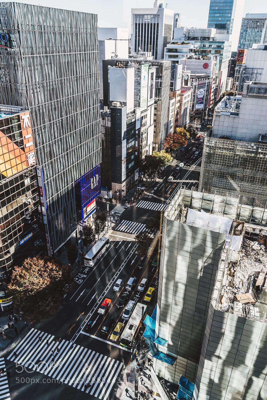 Nikon D610 sample photo. Tokyo reflections photography