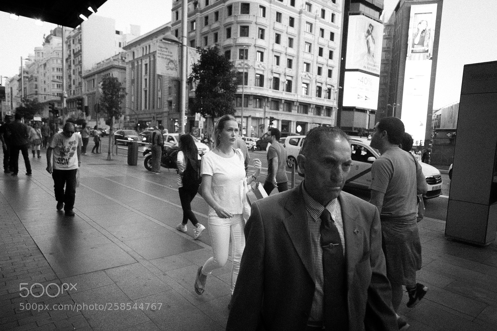 Canon EOS 6D sample photo. Spain. madrid, gran v photography