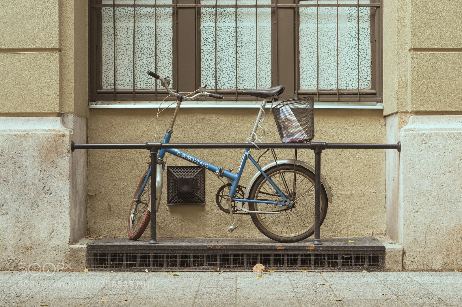 Nikon D7100 sample photo. On the streets of photography