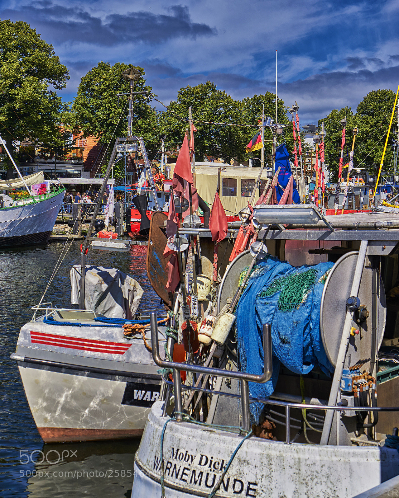 Sony a6000 sample photo. Fischerboote im warnem nder photography