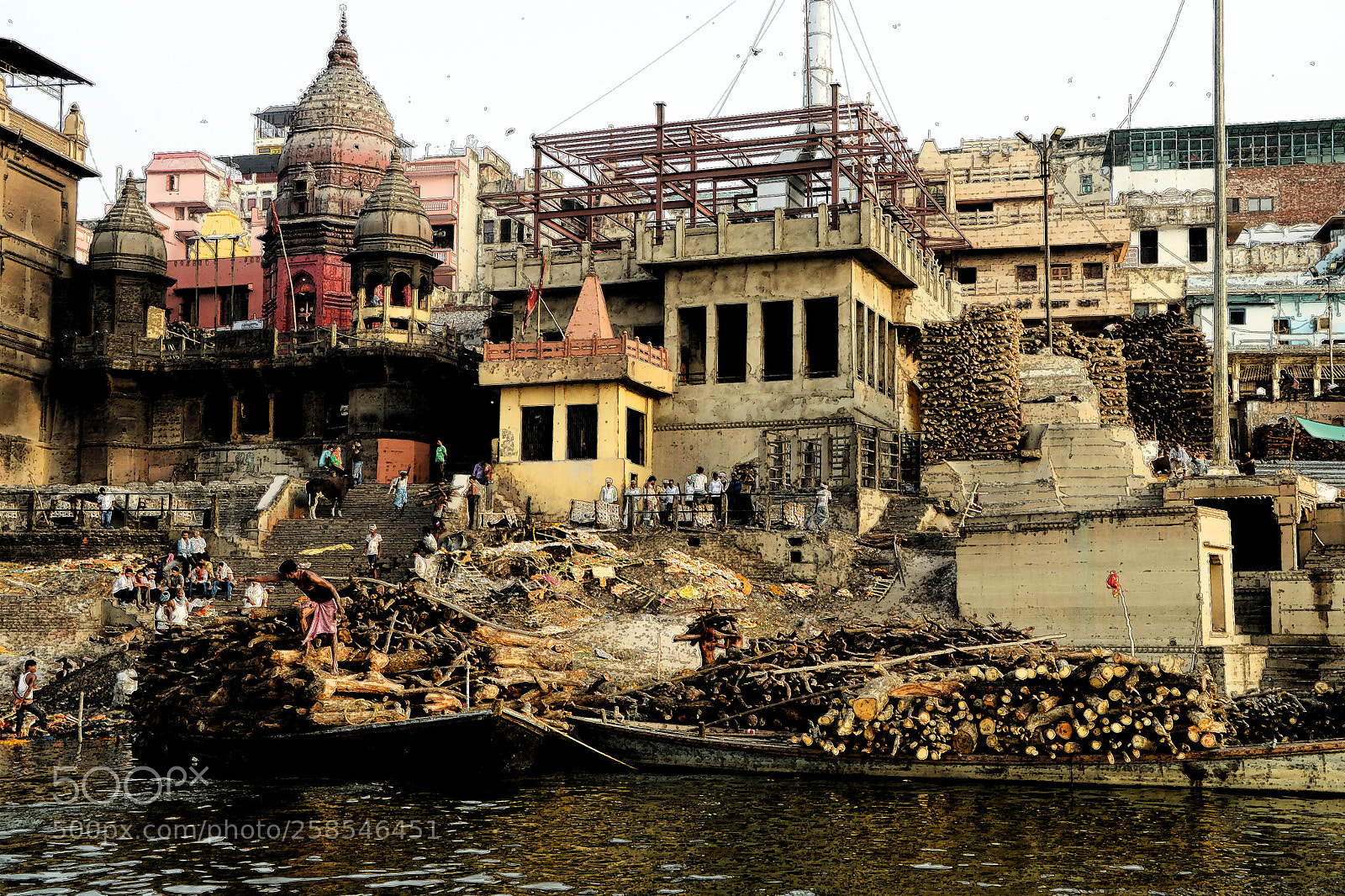 Nikon D800 sample photo. Crematorios en benares (india) photography