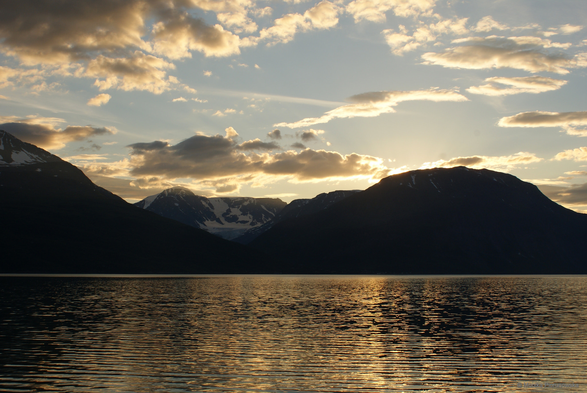 Sony Alpha DSLR-A300 sample photo. Noise of the nature photography