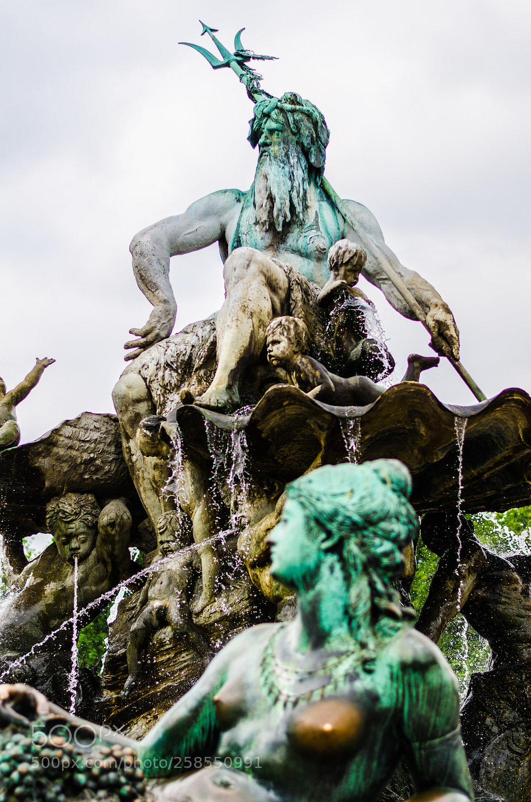 Nikon D5100 sample photo. Neptune fountain photography