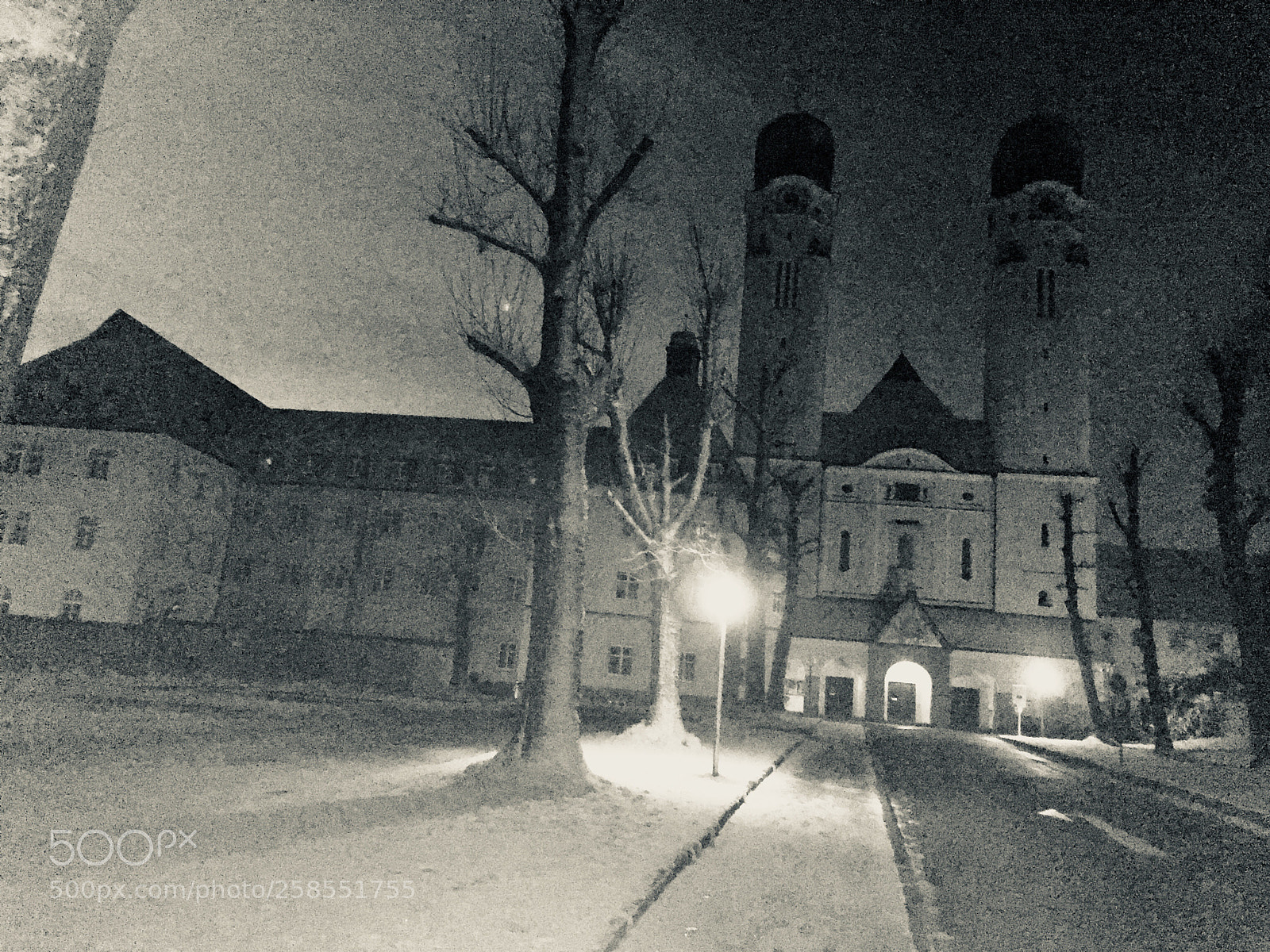 Apple iPhone SE sample photo. St. benedict’s abbey photography