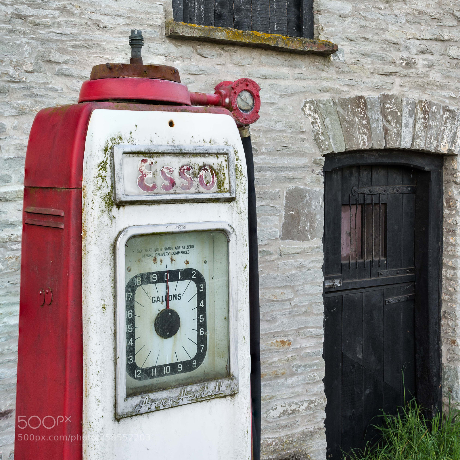 Nikon D7200 sample photo. Petrol pump talgarth photography