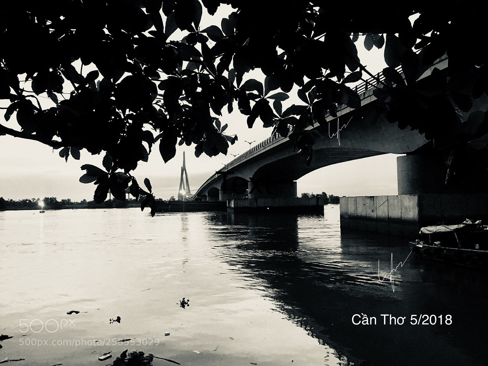 Apple iPhone 6s sample photo. Cantho bridge photography