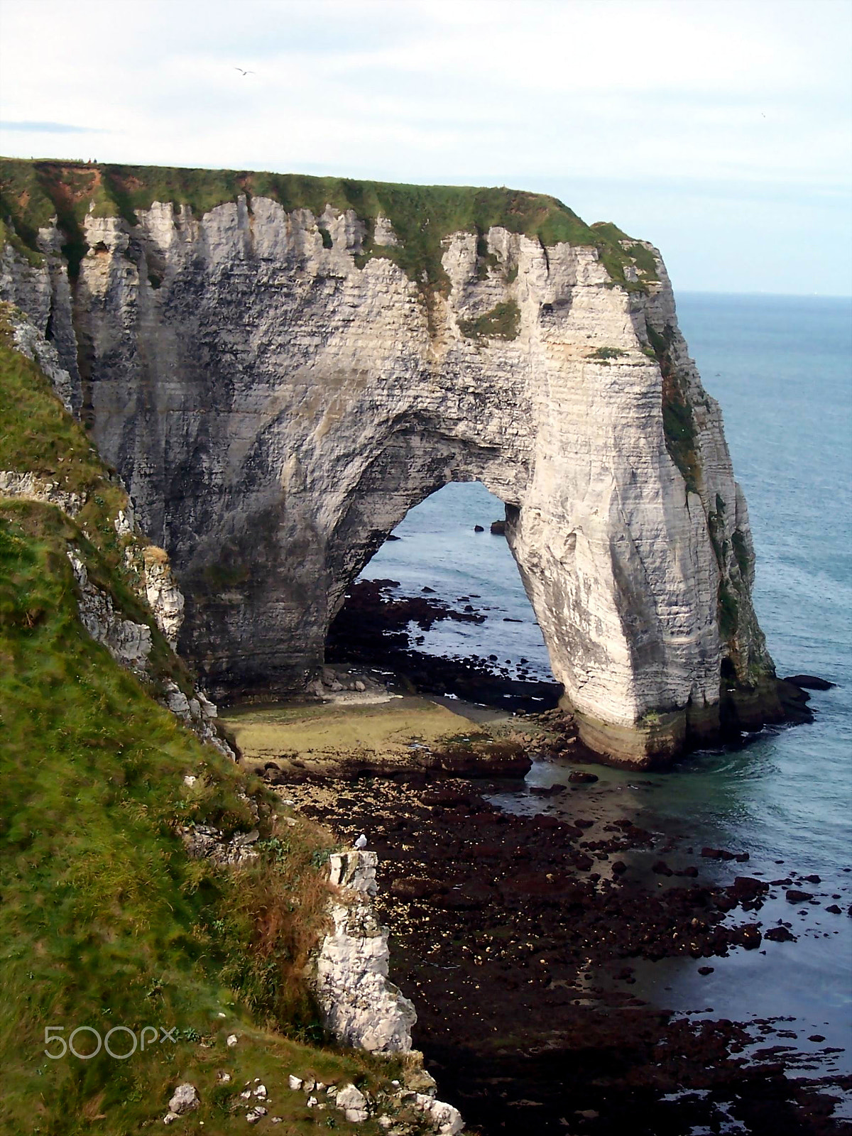 Kodak DX7440 ZOOM DIGITAL CAMERA sample photo. Etretat - normandy photography