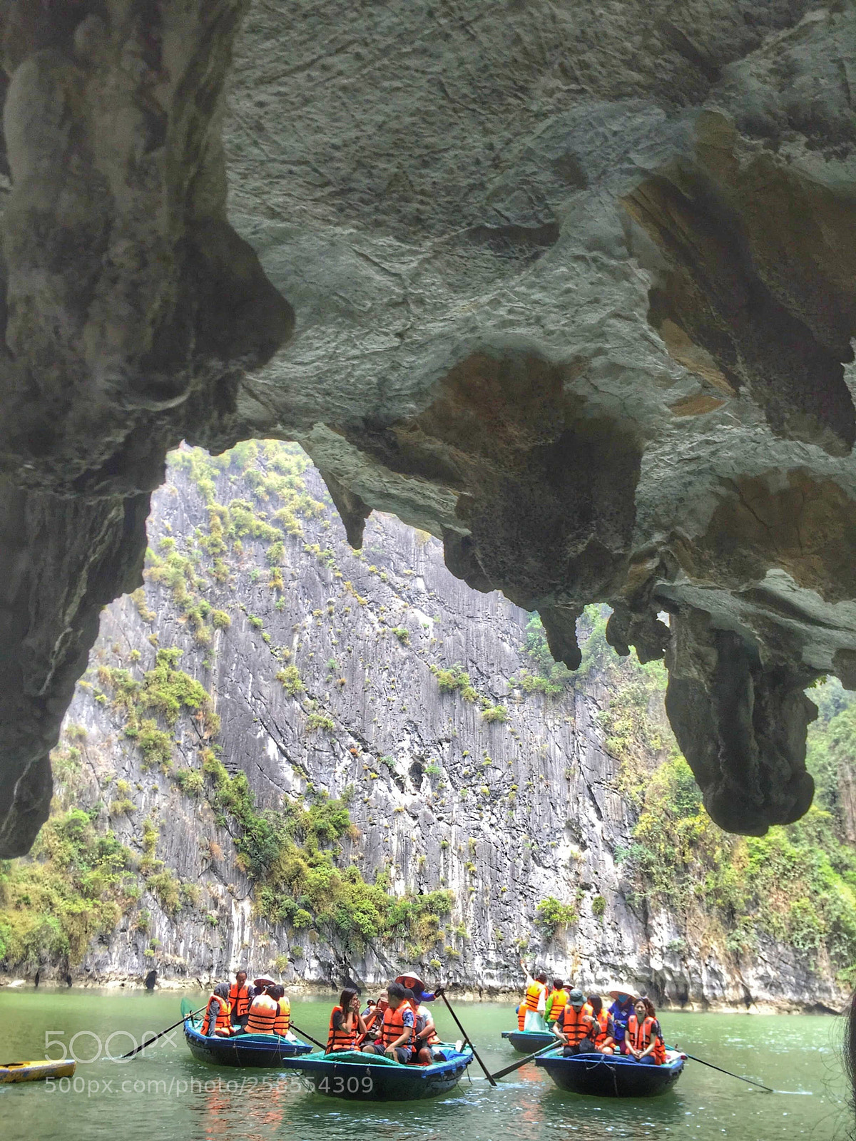Apple iPhone 6 sample photo. Travel to ha long photography