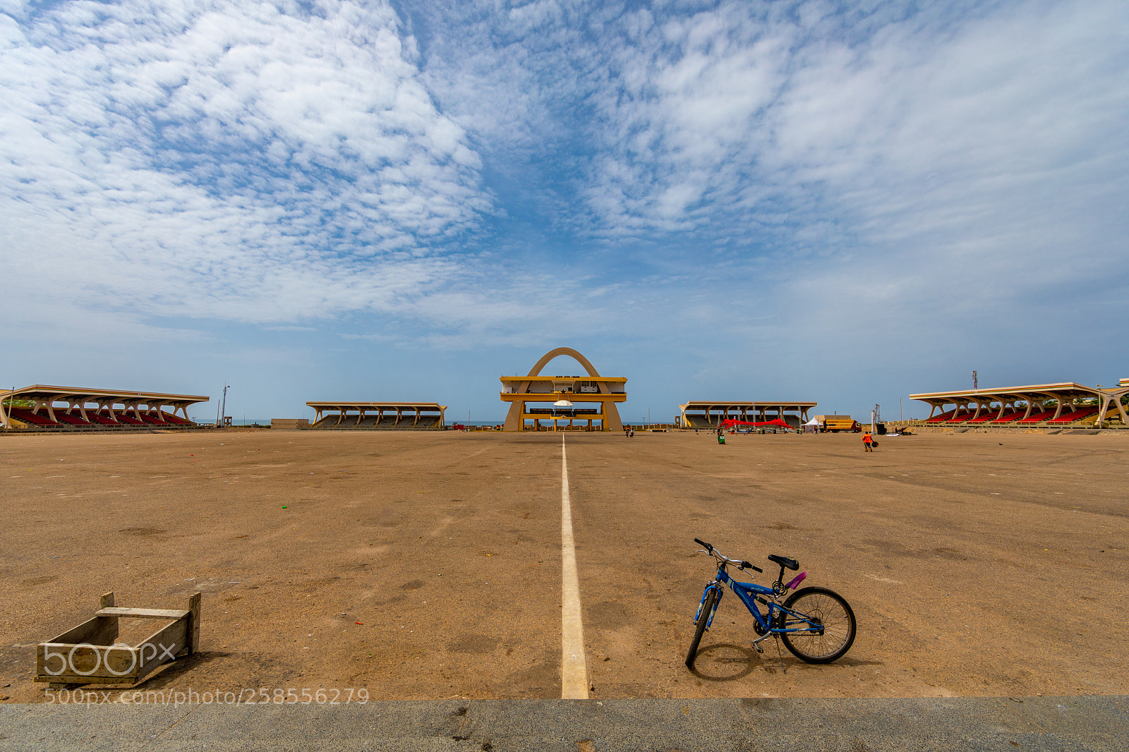 Canon EOS 5D Mark IV sample photo. Independence square photography