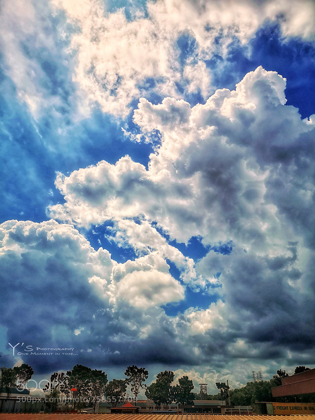 HUAWEI CLT-L29 sample photo. Blue sky and the photography
